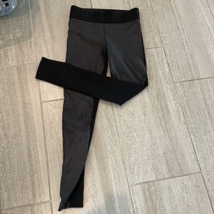 Two tone black leggings